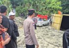 Longsor Tutup Jalan Alahan Panjang–Surian, Satu Truk Terbalik di Lembah Gumanti